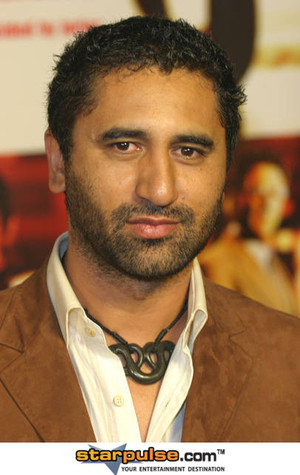 Cliff Curtis