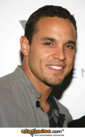Daniel Sunjata