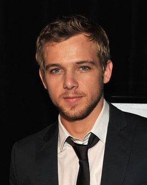 Max Thieriot